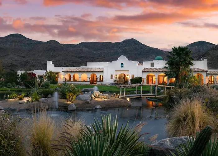 The Pond Estate By Avantstay Maximalist Designer Compound W 2 Casitas Indoor Outdoor Pools Tennis Court Gorgeous Mountain Views 12K Sqft Palm Springs